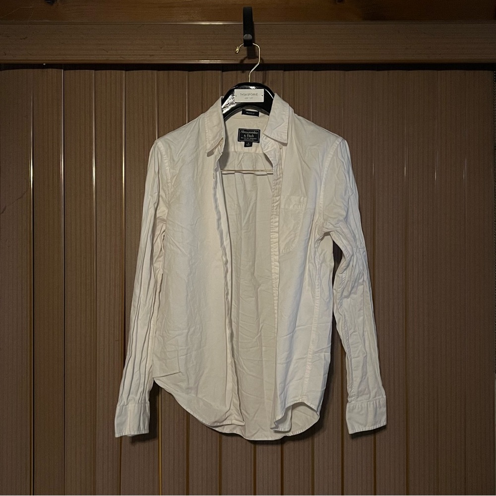 Abercrombie and Fitch White Muscle Long Sleeve Shirt in 100% Cotton Men’s Small